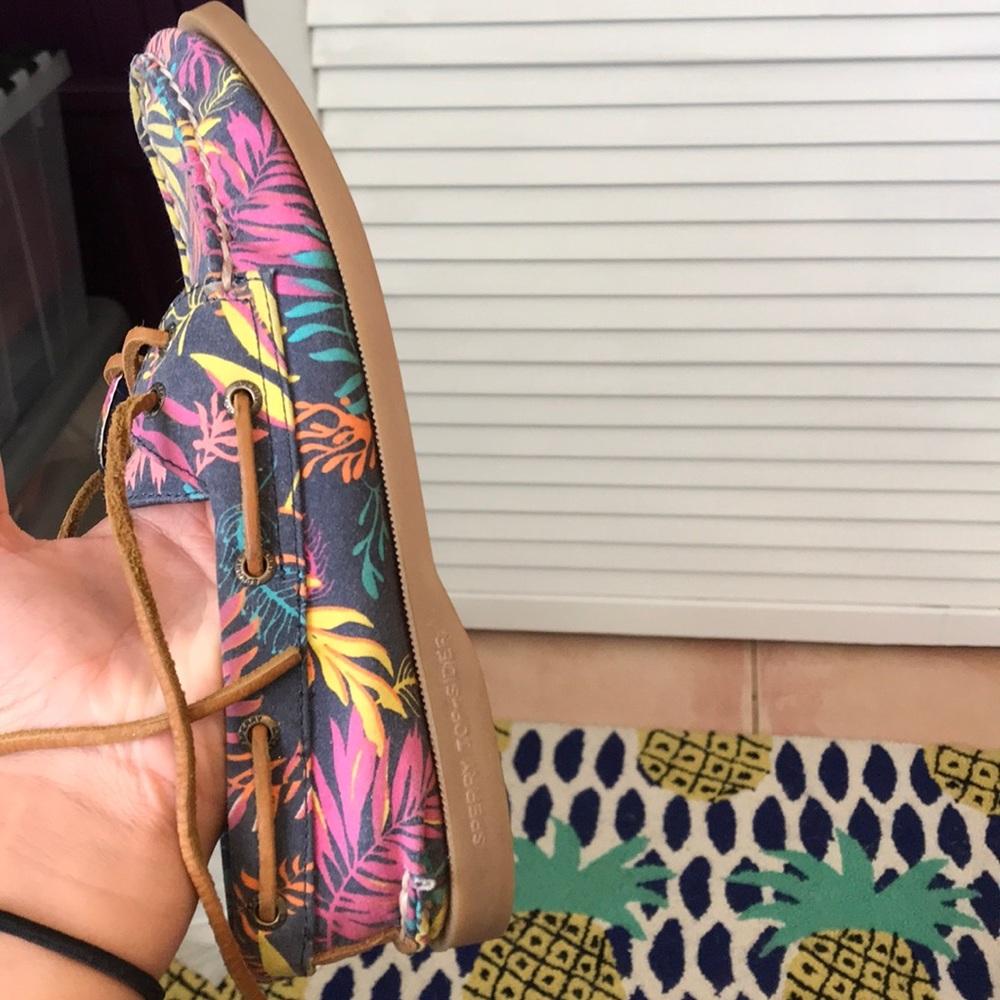 sperrys - Picture 5 of 5